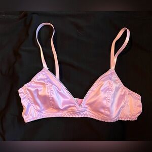 EUC pink bra size M, very pretty
